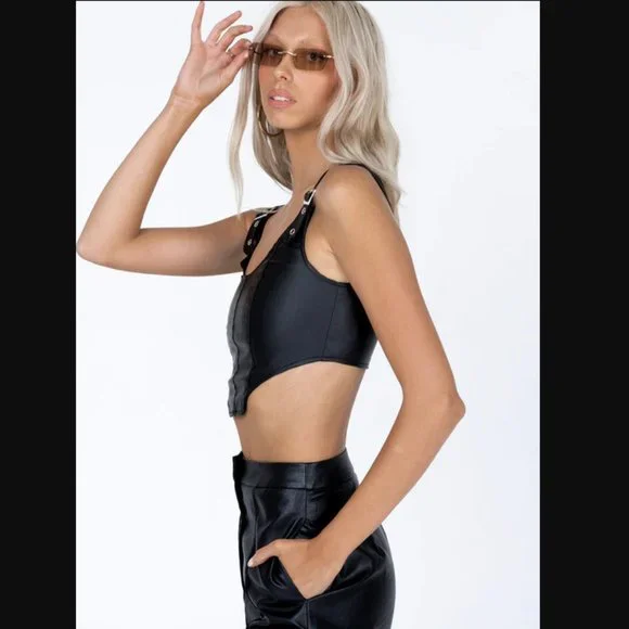 Princess Polly Travis Black Faux Leather Cropped Corset Top 2 - Picture 8 of 13